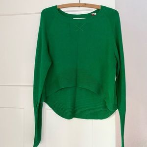 Green lightweight cropped sweater